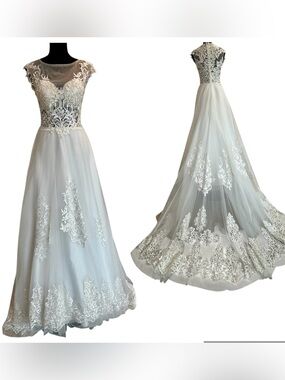NWT Ada’s Bridal A-line wedding dress illusion neckline intricate lace appliques